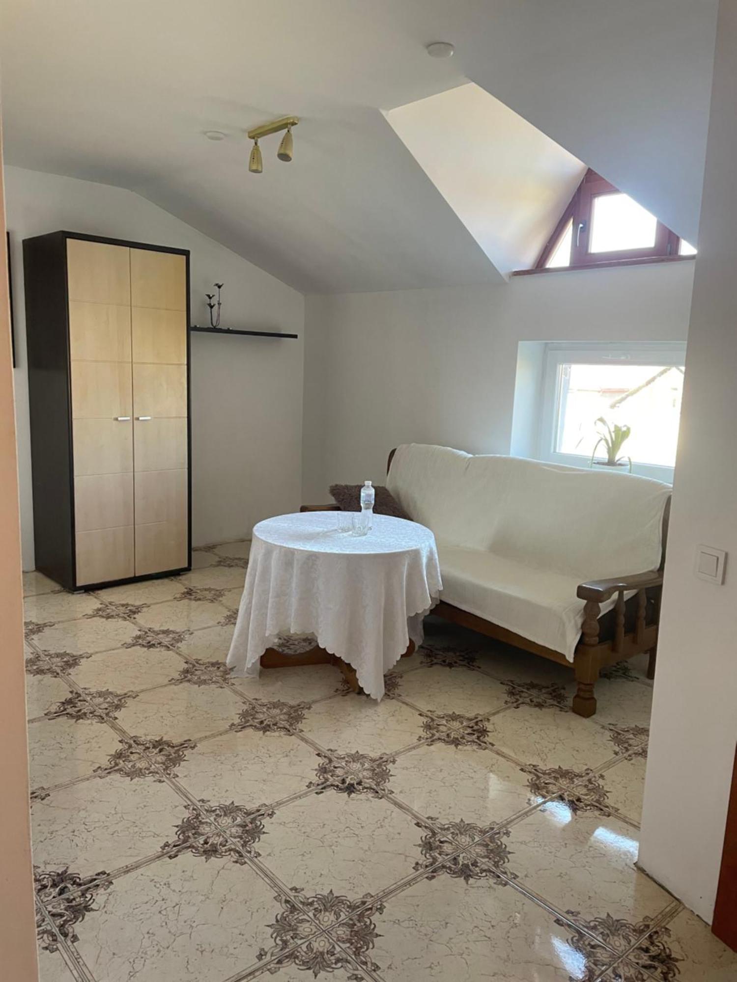 Nautilus Hotel Uzhhorod Bagian luar foto